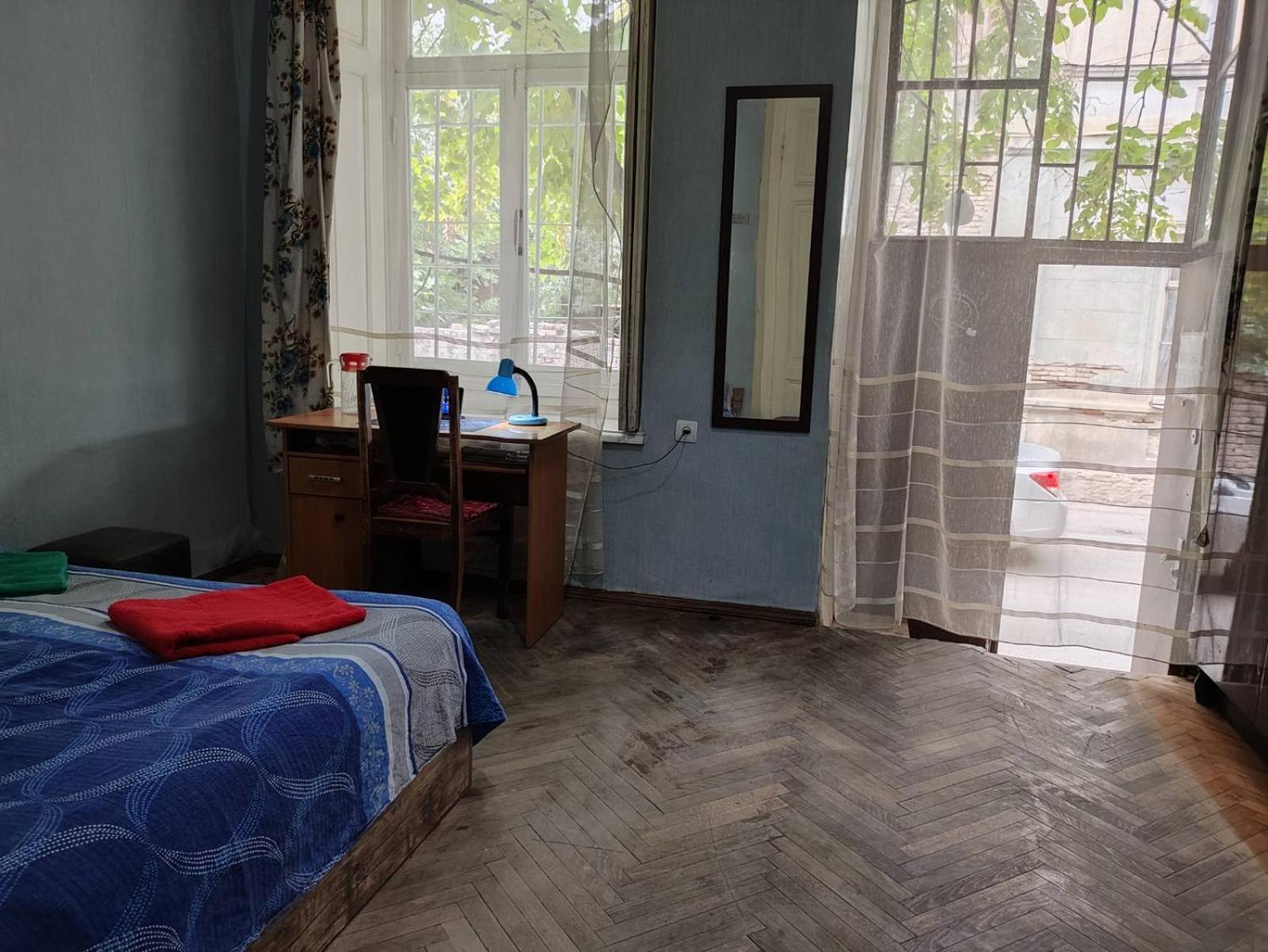 Eka'S Apartment On Marjanishvili Tbilisi Exteriör bild